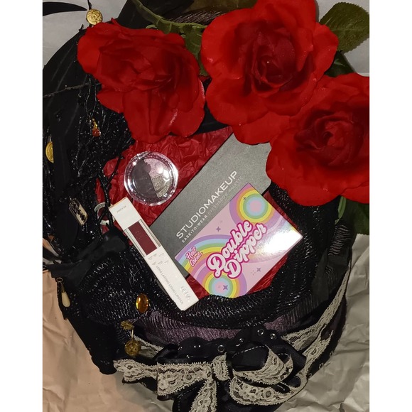 No Photoshop Needed! Ofra, LCB - Love Craft Beauty, Half Caked & Studio  bundle! - Picture 1 of 3